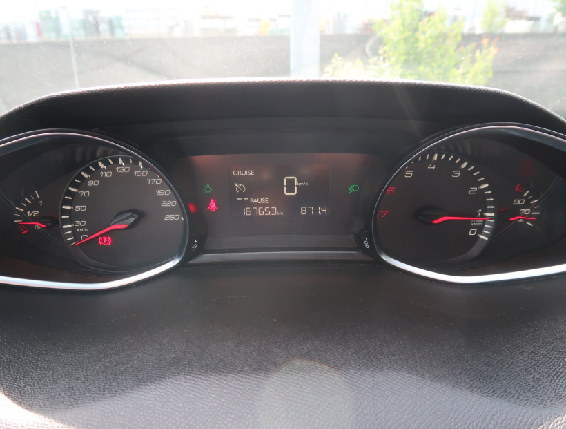 Peugeot 308, 2015