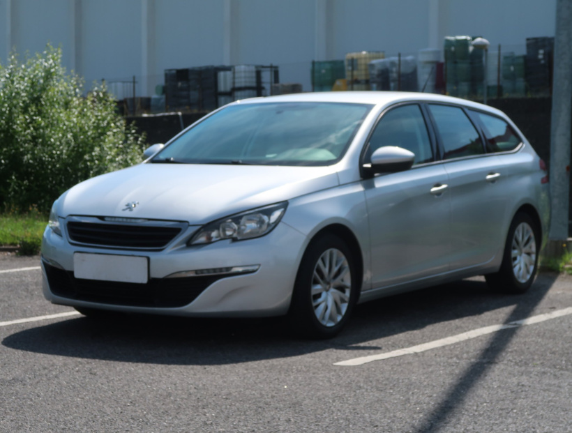 Peugeot 308, 2015