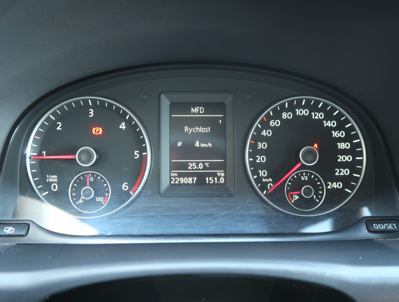 Volkswagen Touran, 2011