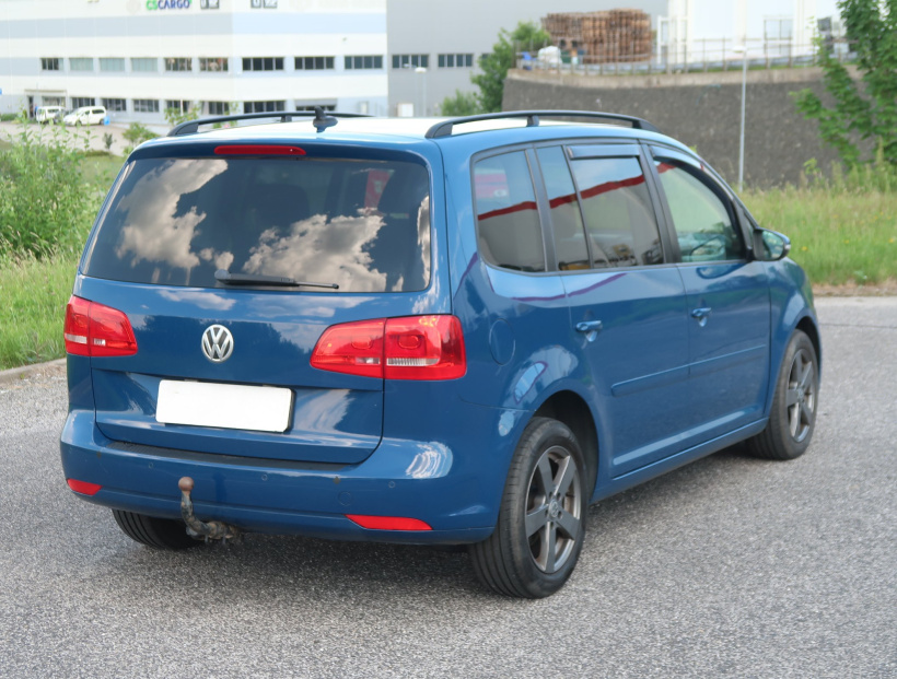 Volkswagen Touran, 2011