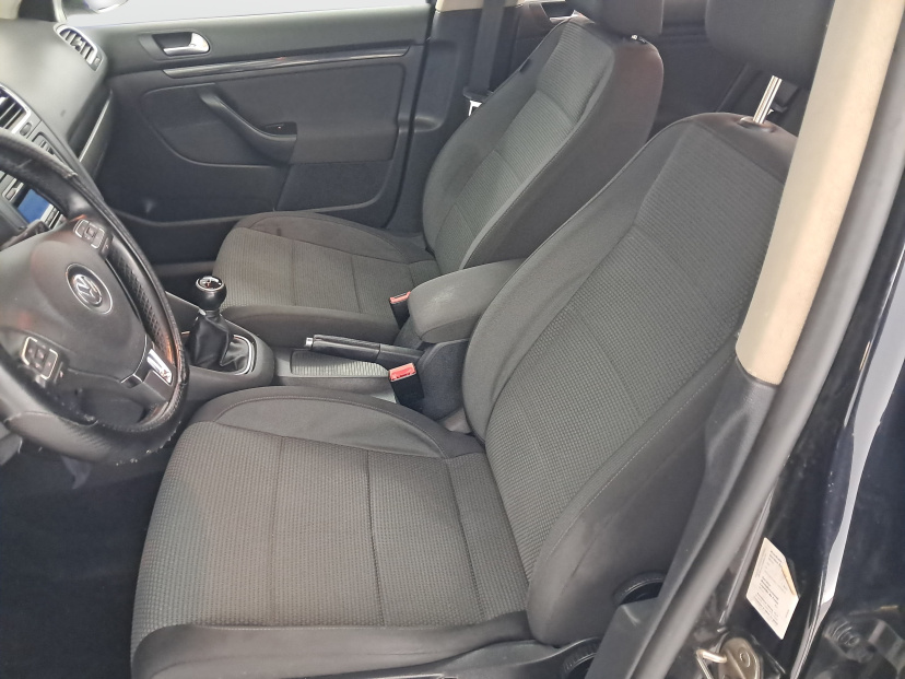 Volkswagen Golf, 2011