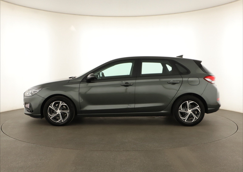 Hyundai i30, 2021