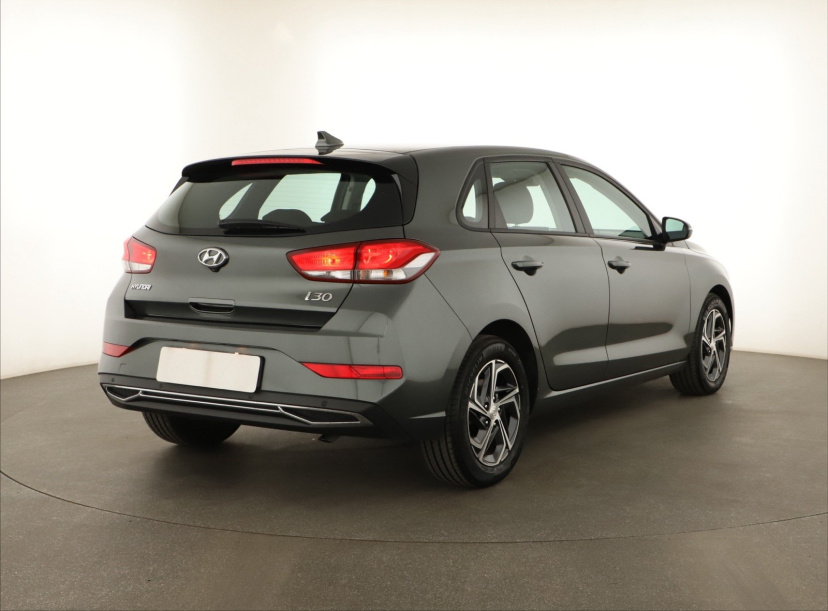 Hyundai i30, 2021