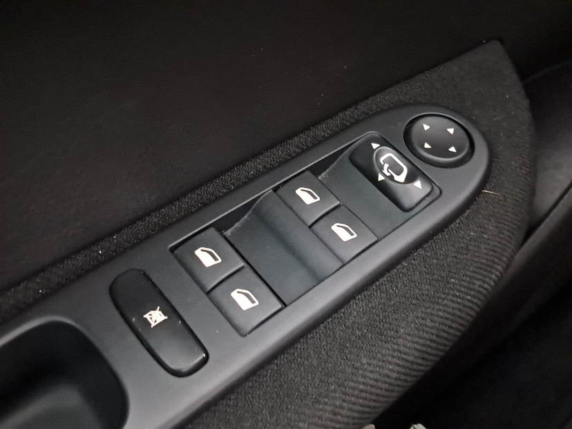 Peugeot 307, 2004