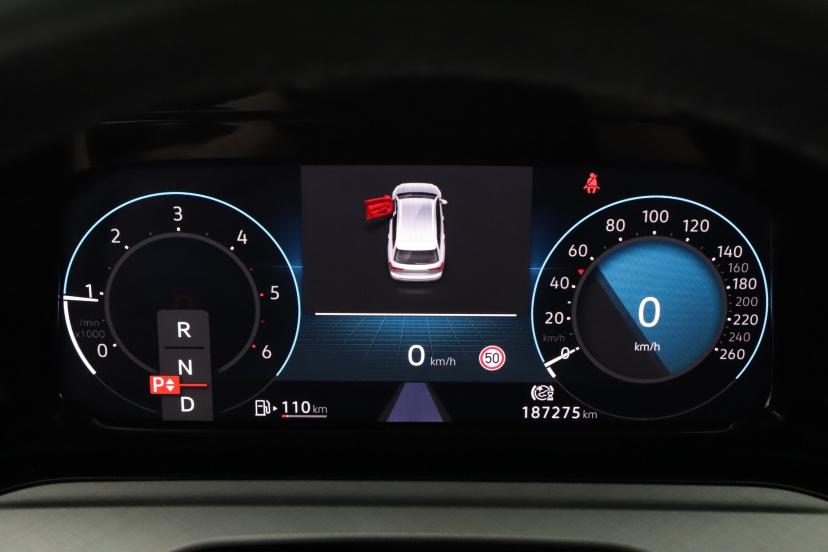 Volkswagen Golf, 2022