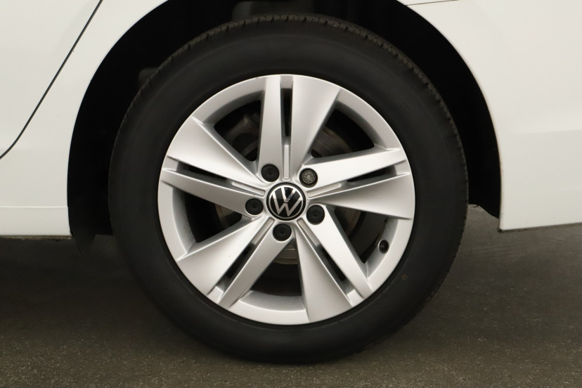 Volkswagen Golf, 2022