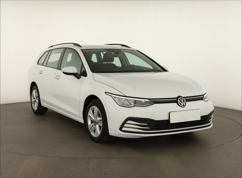 Volkswagen Golf, 2022