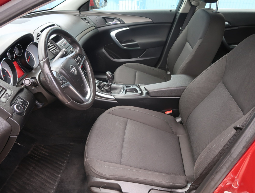 Opel Insignia, 2009