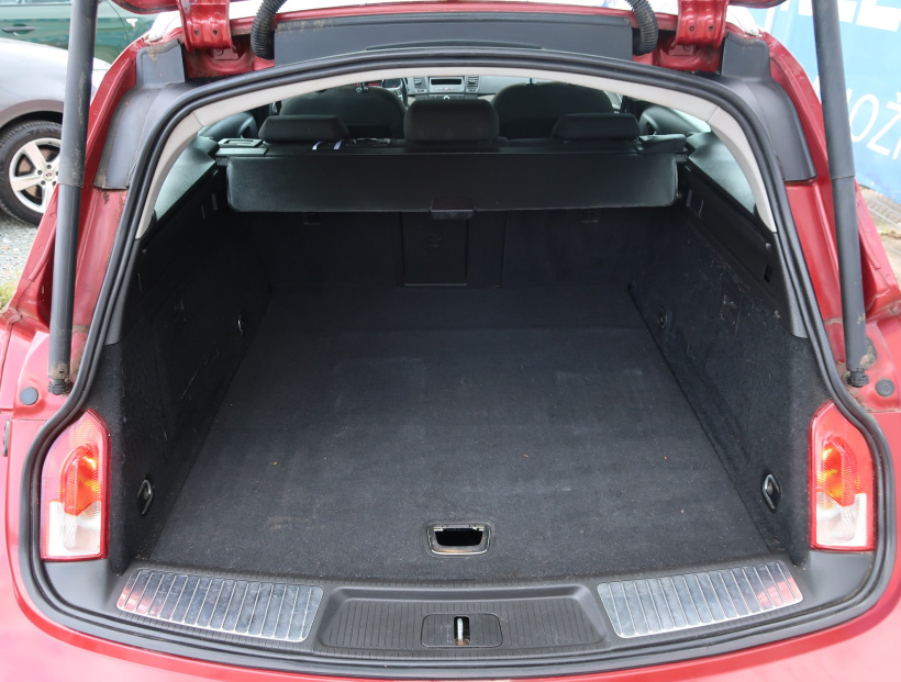 Opel Insignia, 2009