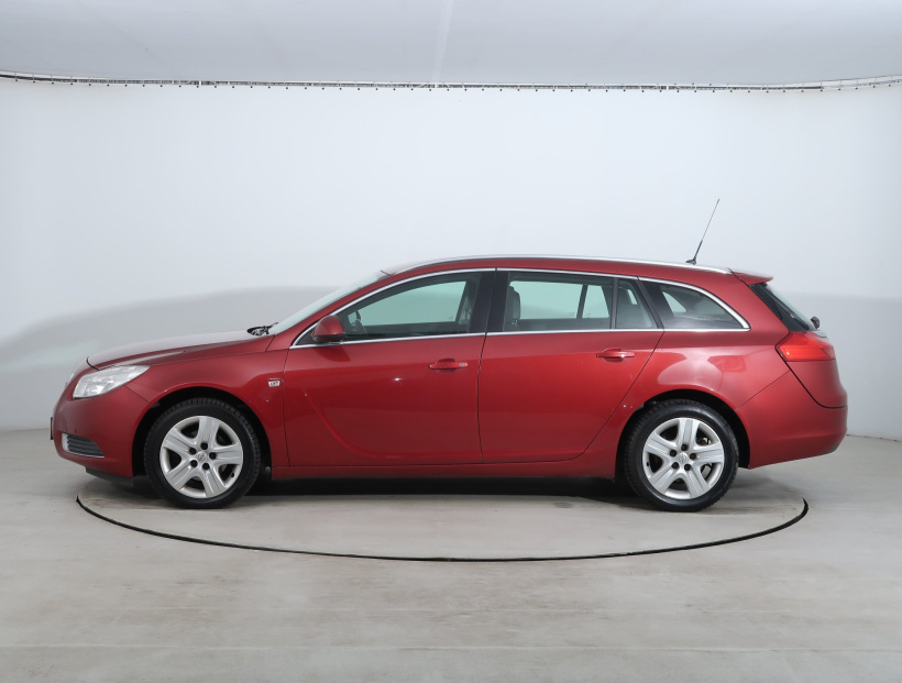 Opel Insignia, 2009