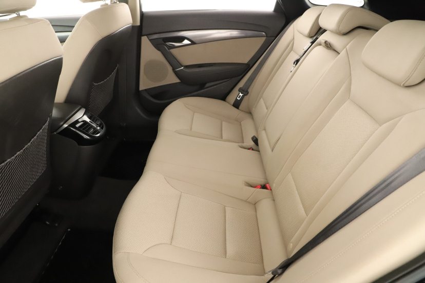 Hyundai i40, 2013