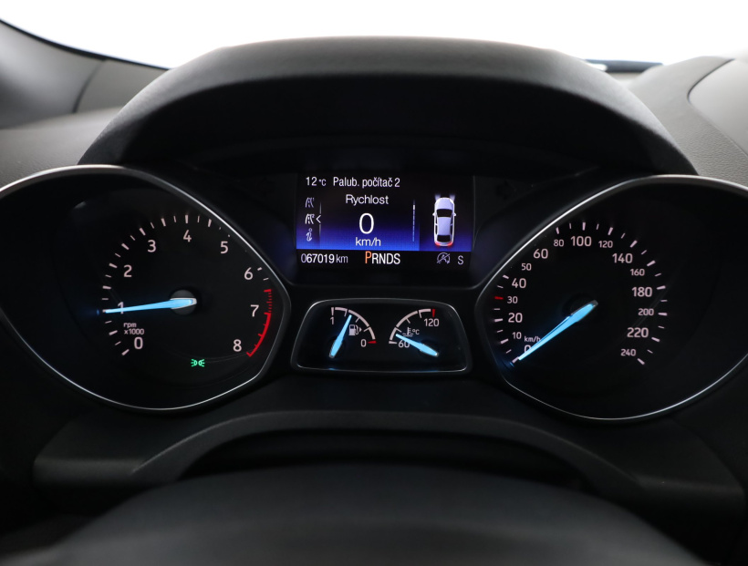 Ford Kuga, 2019