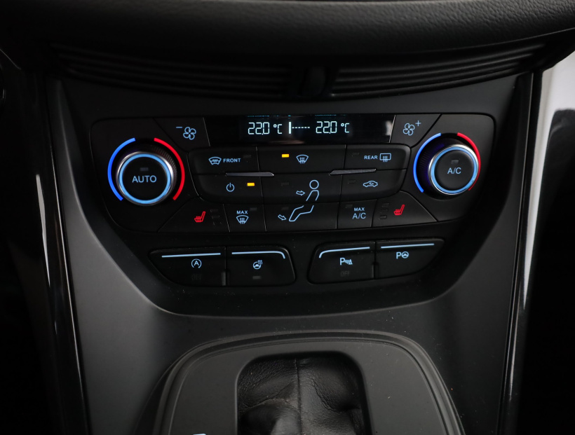 Ford Kuga, 2019