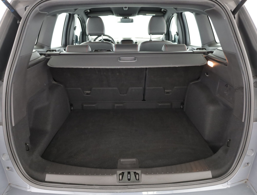 Ford Kuga, 2019