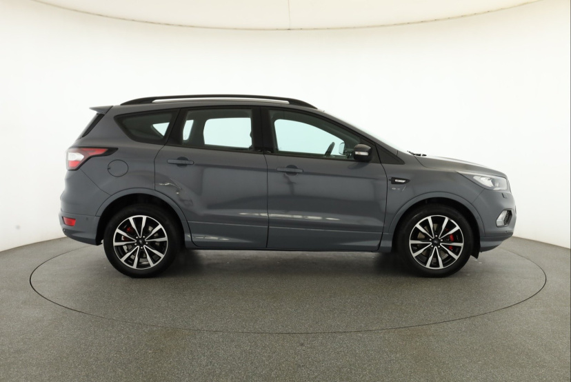 Ford Kuga, 2019