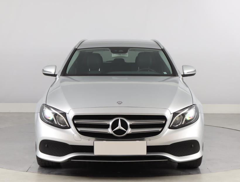 Mercedes-Benz E, 2017
