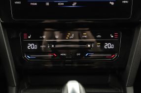 Volkswagen Passat - 2020