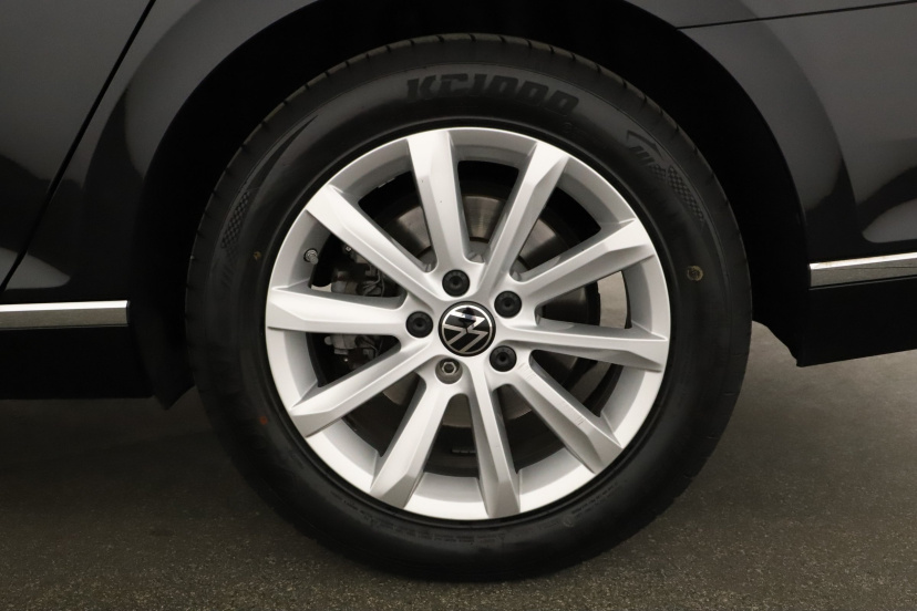 Volkswagen Passat, 2020