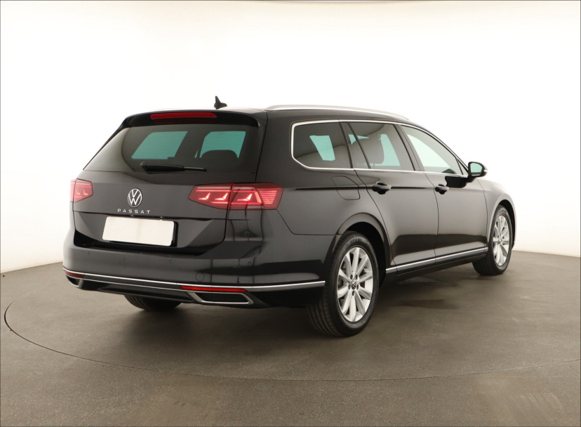 Volkswagen Passat, 2020