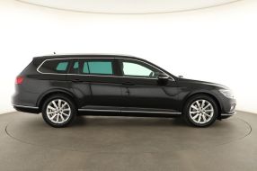 Volkswagen Passat - 2020