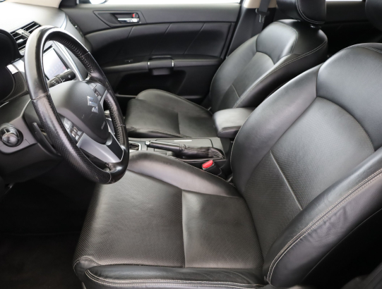 Suzuki Kizashi