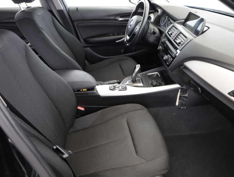 BMW 1, 2015