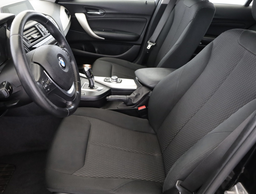 BMW 1, 2015