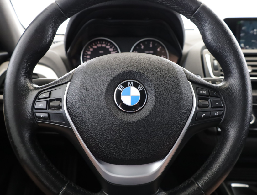 BMW 1, 2015