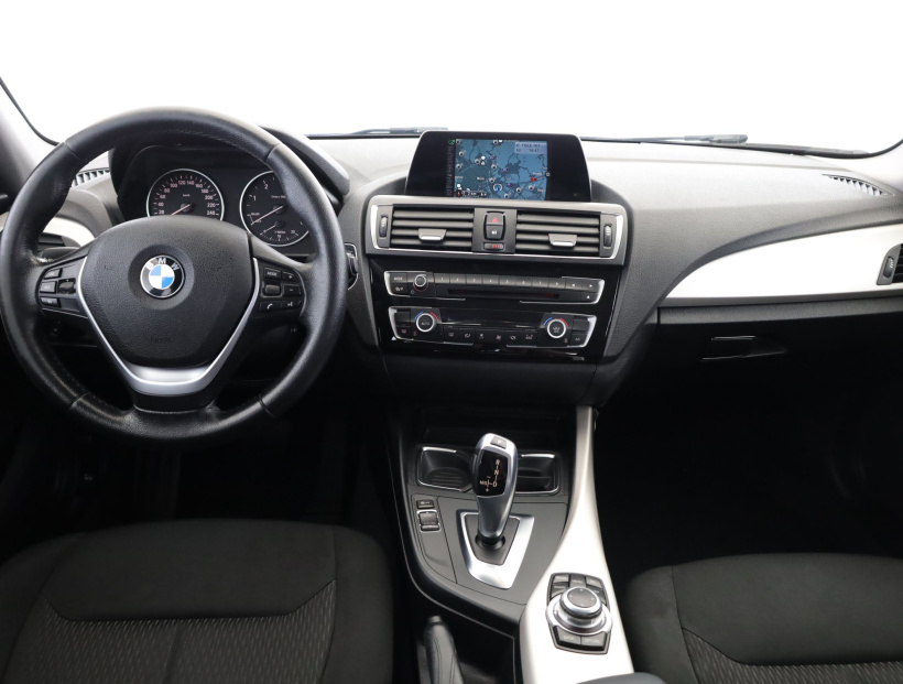 BMW 1, 2015