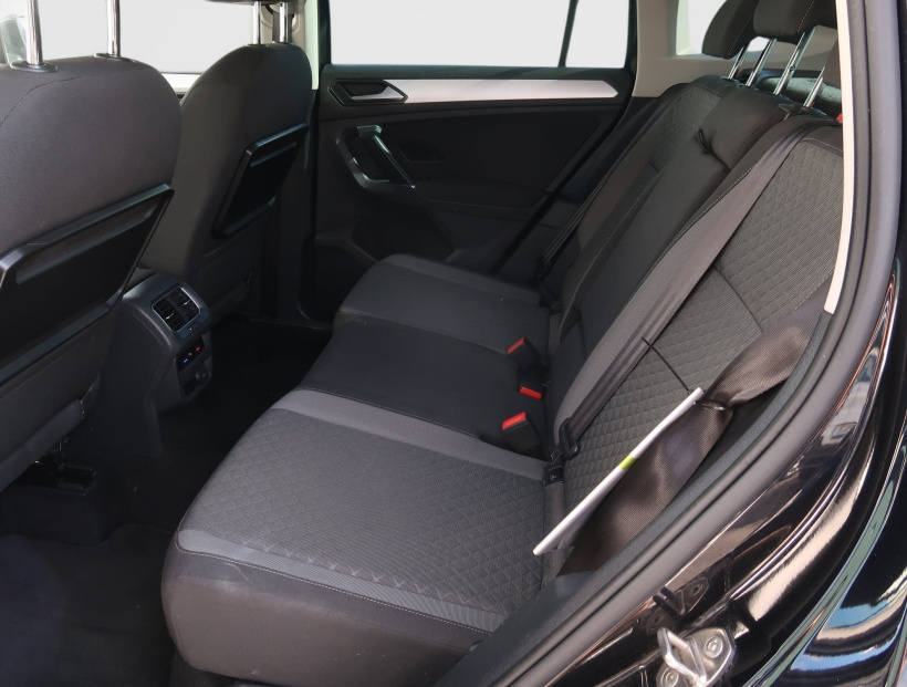 Volkswagen Tiguan, 2016