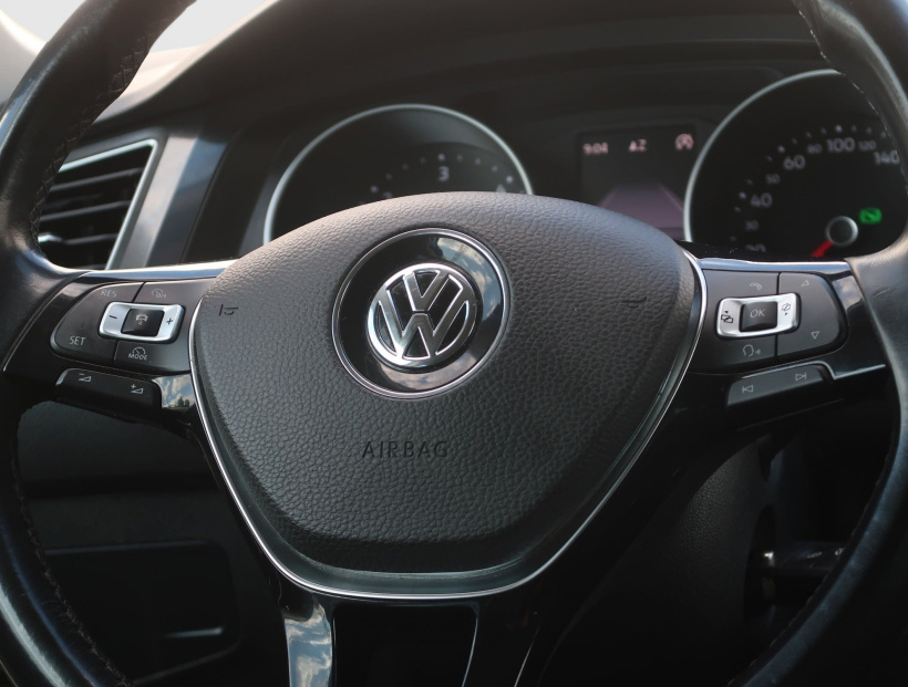 Volkswagen Tiguan, 2016