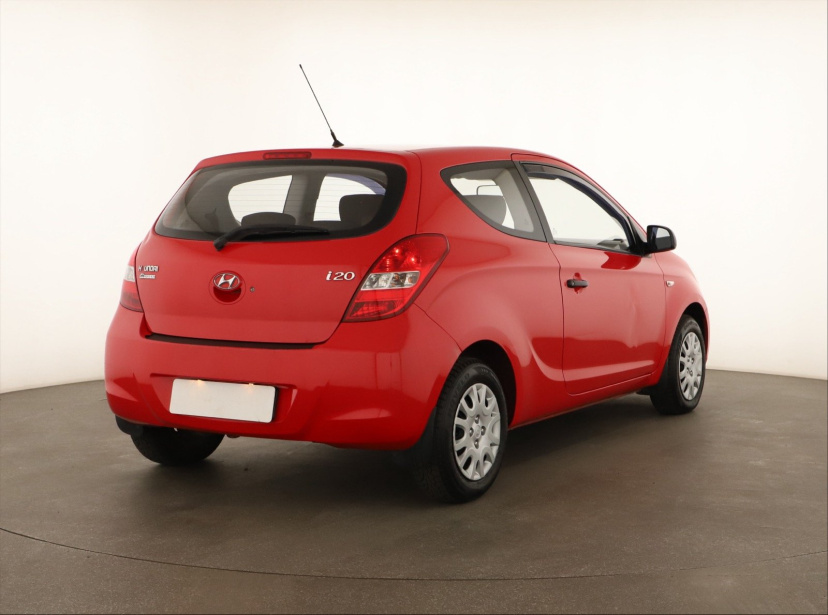 Hyundai i20, 2011