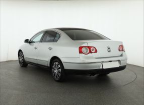 Volkswagen Passat - 2005