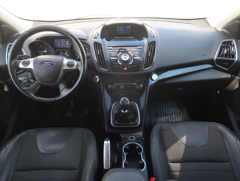 Ford Kuga, 2013