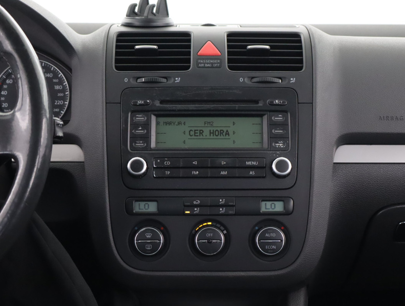 Volkswagen Golf, 2005