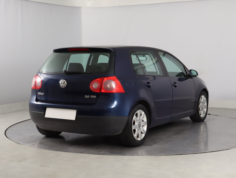 Volkswagen Golf, 2005