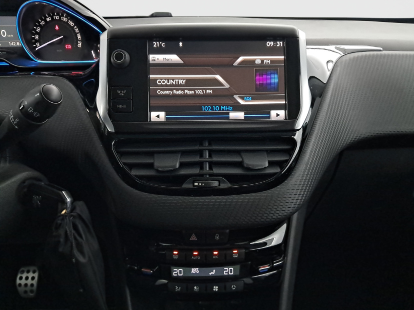 Peugeot 2008, 2014