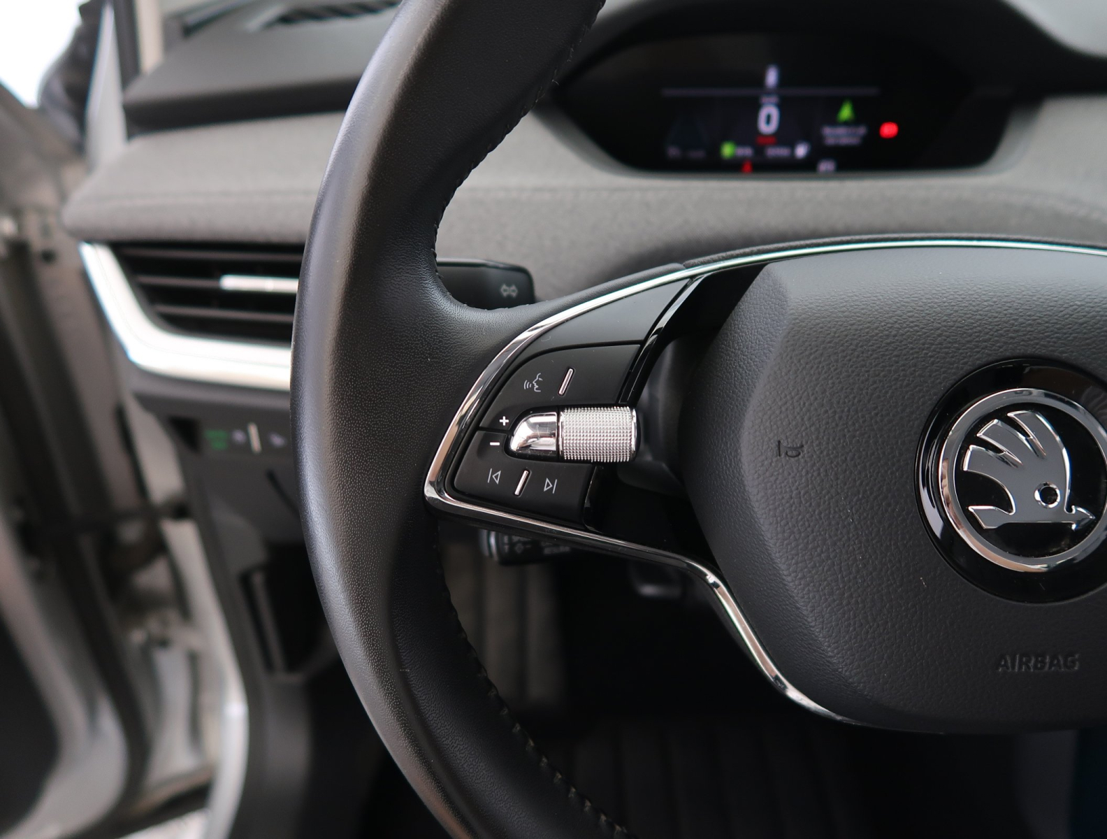 Škoda Enyaq - 2023