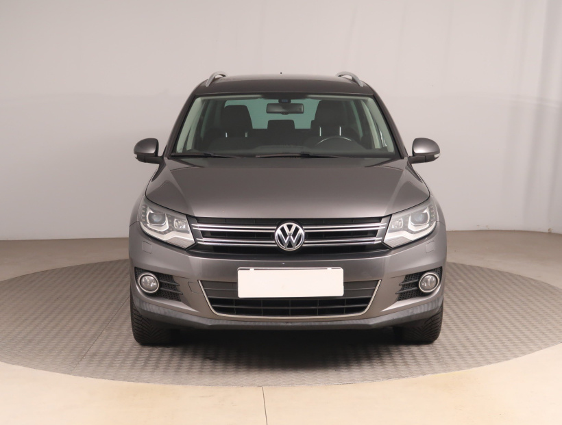 Volkswagen Tiguan, 2012