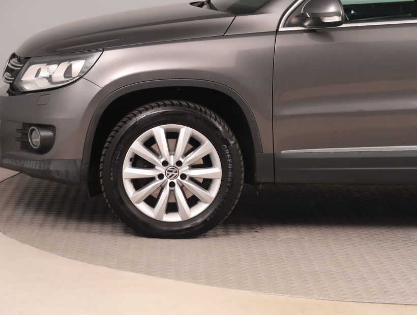 Volkswagen Tiguan, 2012