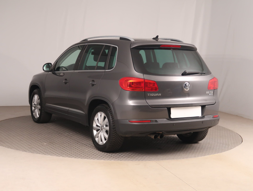 Volkswagen Tiguan, 2012