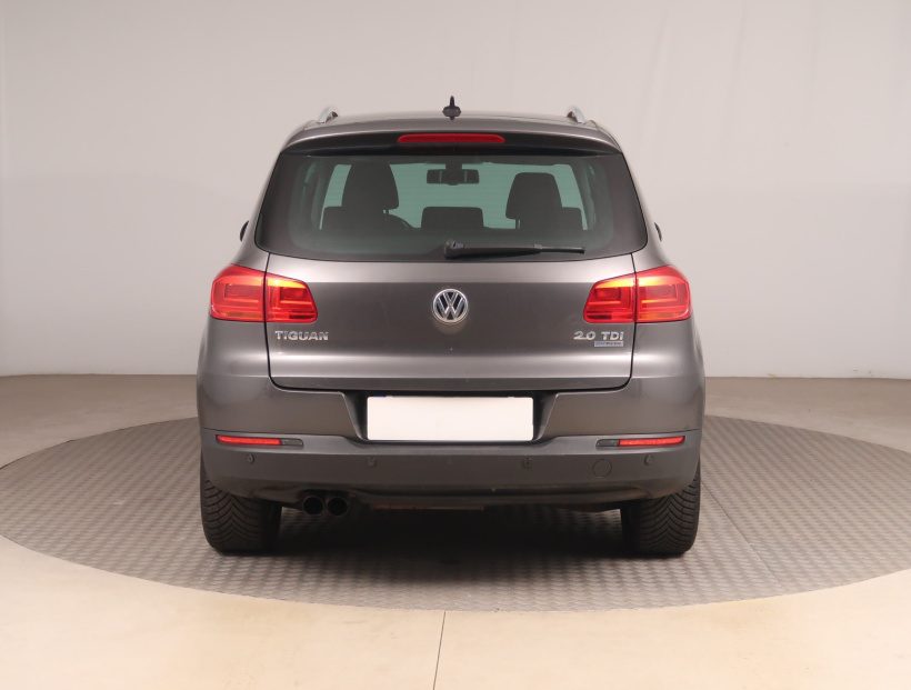 Volkswagen Tiguan, 2012