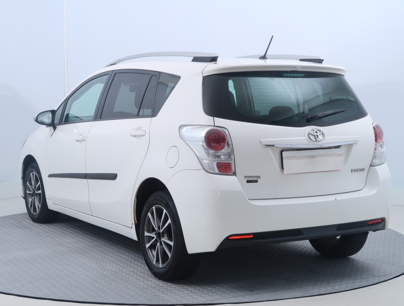 Toyota Verso, 2013