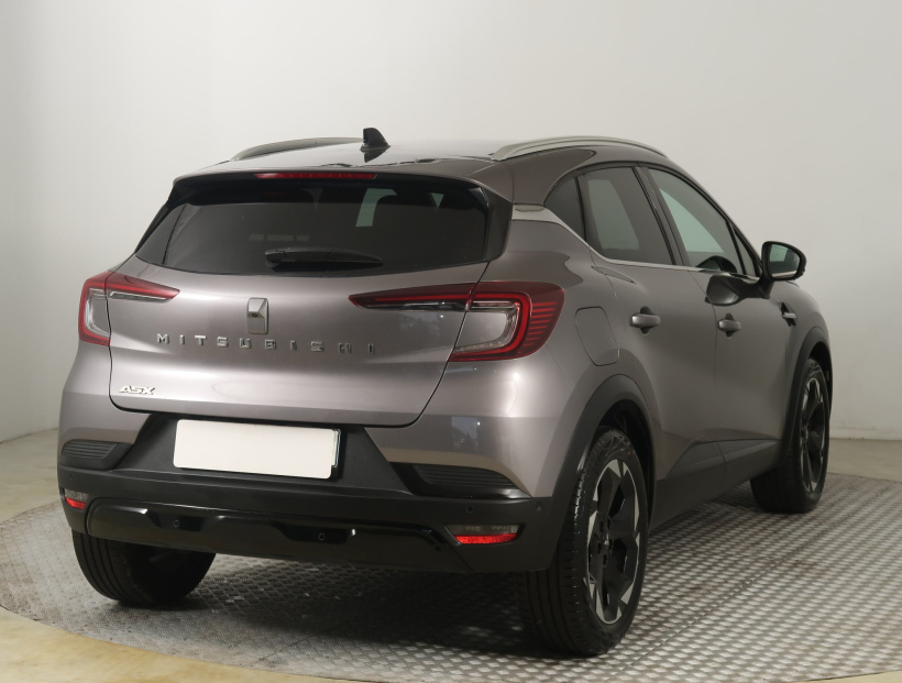 Mitsubishi ASX, 2025