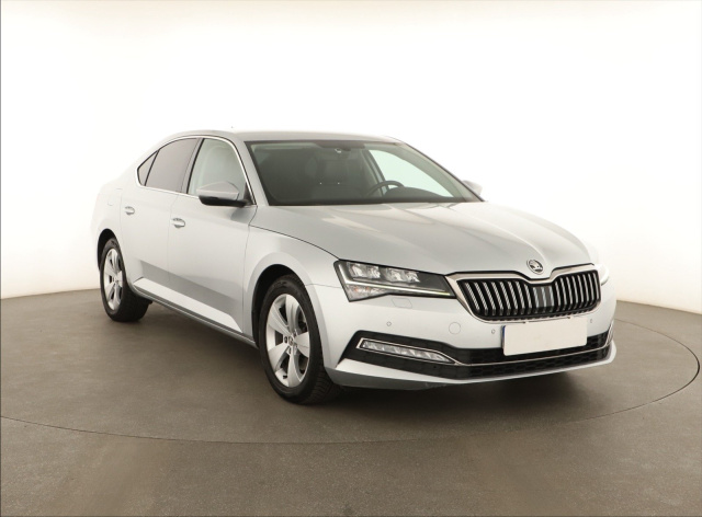 Škoda Superb 2021