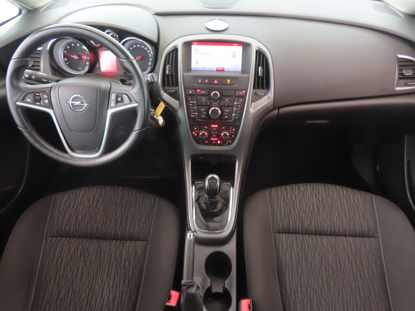 Opel Astra, 2015