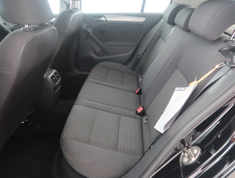 Volkswagen Golf, 2011