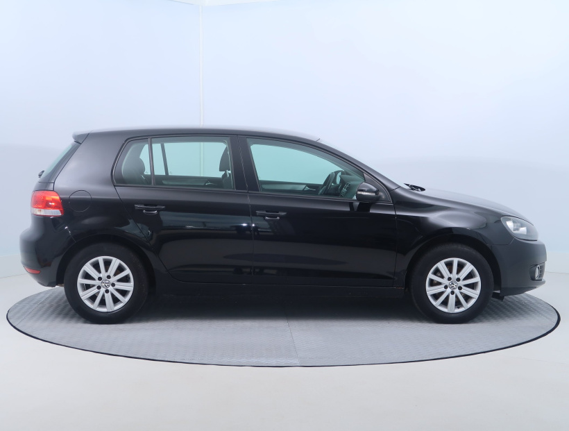 Volkswagen Golf, 2011