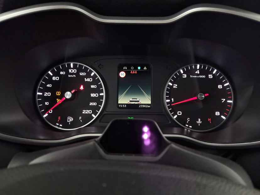 MG ZS SUV, 2025