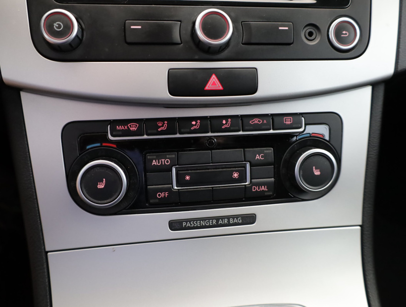 Volkswagen Passat, 2012